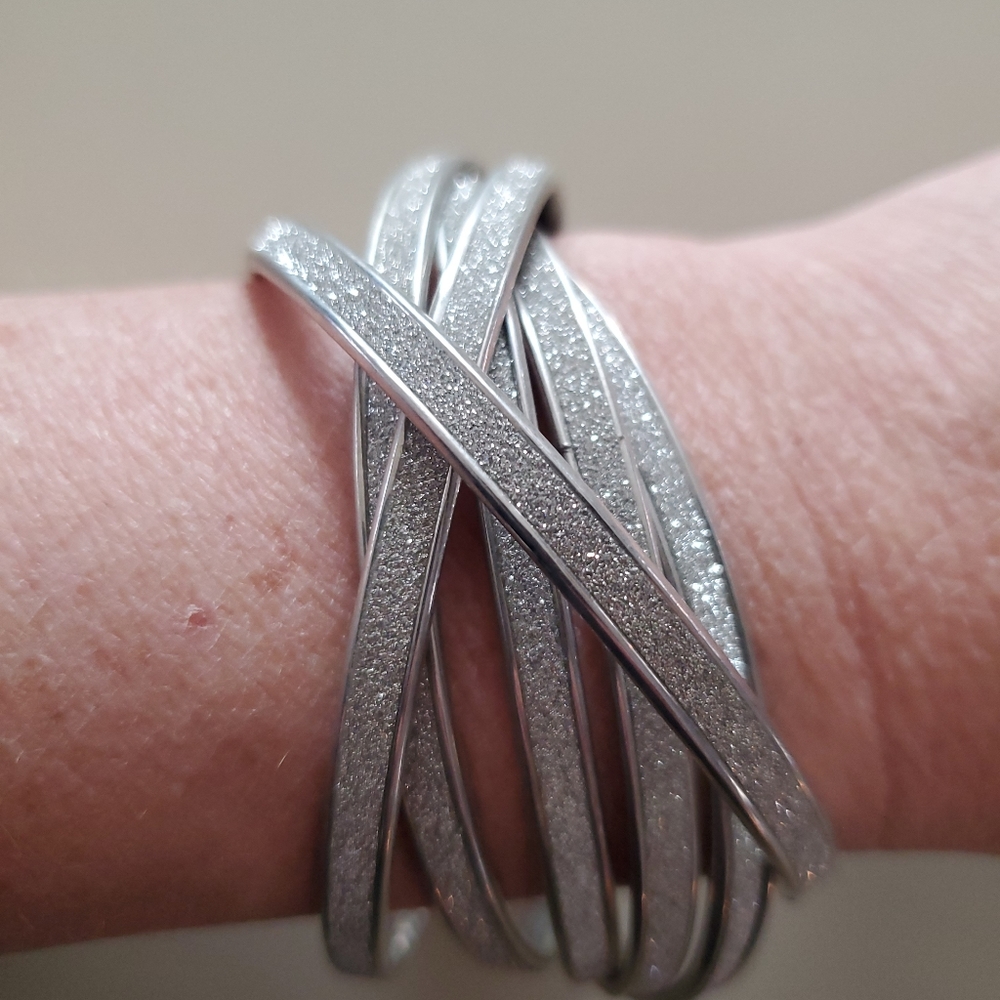 charming charlie 6 interlocking bangle bracelet